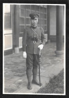 JAPON Photo Ancienne Originale D'un Militaire Sabre D'apparat Mains Gantées De Blanc Format 9x13,4cm - Azië