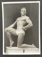 Photo Ancienne Homme Man Muscle  Culturisme Culturiste  Slip De Bain Torse Nu - Other & Unclassified