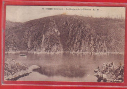 Carte Postale  23. Crozant  Le Rocher De La Fileuse   Très Beau Plan - Crozant