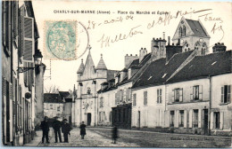 02 CHARLY-sur-MARNE - Place Du Marché Et église - Autres & Non Classés