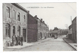 JOLIE CPA ANIMEE COURRIERES, LA RUE PASTEUR, ANIMATION DEVANT LE BAR DES SPORTS, AUTO VOITURE TACOT, PAS DE CALAIS 62 - Sonstige & Ohne Zuordnung