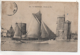 CPA ( La Rochelle - Entrée Du Port ) - La Rochelle
