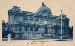 80 , Cpa  AMIENS , 73 , Le Musée (15347) - Amiens