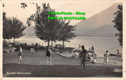 R421833 Gunten. Strandbad. Ansichtskartenverlag A. G. Bern. 1928 - Monde