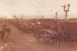 Nostalgia Postcard - Cider Apples Being Unloaded From A Train To Horse Drawn Carriages For Henley And Sons , 1908 - VG - Ohne Zuordnung