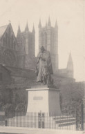 Postcard - Unknown Location And Statue - Card No.119b - Very Good - Non Classés