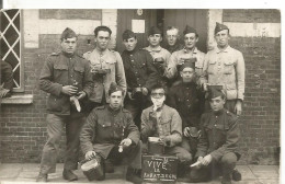 Militaires Soldats Photo Carte (leo - Uniformen