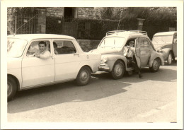 Photographie Photo Vintage Snapshot Amateur Automobile Voiture Auto Simca - Automobili