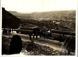 Photographie Photo Vintage Snapshot Amateur Car Autocar Bus à Situer - Trains