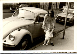 Photographie Photo Vintage Snapshot Amateur Automobile Voiture Auto VW - Automobili
