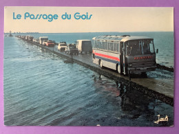 85   CPSM    ÎLE De NOIRMOUTIER  Passage Du Gois       Bus, Voitures……     Bon état - Ile De Noirmoutier