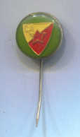 FOOTBALL / SOCCER / FUTBOL / CALCIO - SD Crvena Zvezda Belgrade Serbia, Vintage Pin  Badge Abzeichen - Fussball