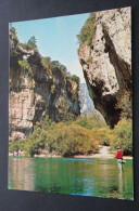 Gorges Du Tarn - Descente En Barque Et Pêcheur Dans "Les Détroits" - Editions NOVE, Millau - Gorges Du Tarn