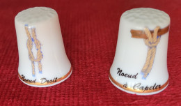 Lot De 2 Dés à Coudre De Collection En Porcelaine (thème Noeuds) - Fingerhüte