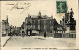 CPA Auxerre Yonne, Blick Von Der Paul-Bert-Brücke, Statue - Autres & Non Classés