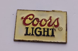 QQ46 Pin's BIERE  BEER COORS LIGHT Achat Immédiat - Beer