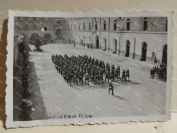 Italia Foto Militari. Caserma. Salerno 1934.  85x58 Mm. - Krieg, Militär