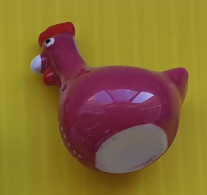 Fève  -   Poule Rose Vif Bec Blanc - Dieren