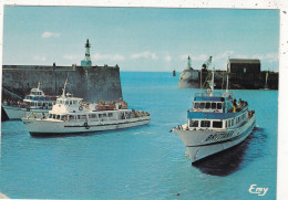 50. GRANVILLE. CPSM.LES BATEAUX ASSURANT LES LIAISONS AVEC LES ILES CHAUSEY ET JERSEY.  + TEXTE ANNEE 1983 - Granville