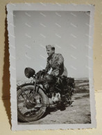 Italy Military Motorcycle Italia Militare Moto BIANCHI. Aeroporto 501. 1948. 90x60 Mm. - Guerre, Militaire