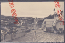 Fixe Juillet 1954 Paquebot Batory Gdynia Sur Le Pont - Bateaux