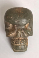 Amulette / Pendentif -   Talisman De Protection Mauvais œil  - Tête De Mort - Chine, Tibet - Asiatische Kunst