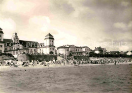 72700915 Binz Ruegen Strand Mit Kurhotel Binz - Autres & Non Classés