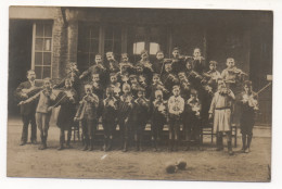 DES JEUNES VIOLONISTES EN APPRENTISSAGE  ( VIOLON ) CARTE - PHOTO - Musique Et Musiciens