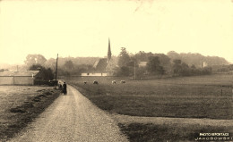 St Sébastien De Morsent , Eure * Carte Photo Photographe Jacobowski * Route Village église Villageois - Sonstige & Ohne Zuordnung