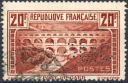 [O SUP] N° 262A, 20f Pont Du Gard (I), Obl Légère - Perforation De Firme - Cote: 45€ - Used Stamps