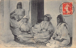 Algérie - Mauresques Dans Leur Intérieur - Ed. Neurdein ND Phot. 53A - Women