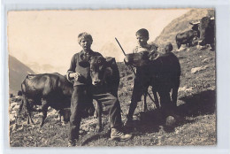 ZINAL (VS) Jeunes Bergers Sur L'alpe De La Lex - CARTE PHOTO - Ed. Gyger & Klopfenstein 8877 - Other & Unclassified