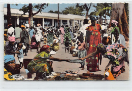 Congo - LÉOPOLDVILLE - Scène De Marché - Ed. Hoa-Qui 2542 - Belgisch-Congo