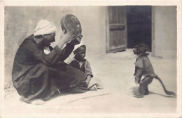 Egypt - Monkey Dancers - REAL PHOTO - Publ. Lehnert & Landrock - Persons