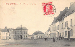 CHIÈVRES (Hainaut) Grand'Place Et L'Hôtel De Ville - Chievres