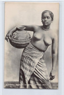 Sri Lanka - ETHNIC NUDE - A Rodiya Woman Carrying Water - Publ. Plâté Ltd. 77 - Sri Lanka (Ceilán)