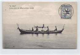 Papua New Guinea - NEW BRITAIN (New Pomerania) - Missionaries In Pirogue - Publ. - Papua Nueva Guinea