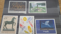 REF A2081  FRANCE NEUF** - Collections