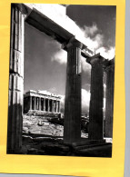 Athènes  Le Parthénon Par Les Propylées     GRECE    ( 21664 ) - Grecia