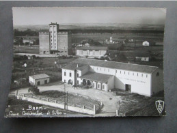 C Arte Photo  11 Aude BRAM - Cave Coopérative Agricole De BRAM  Et Les Silos - Attelage Cheval  Voiture 2cv Citroën 1950 - Bram