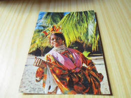 Antilles Radieuses - Folklore Antillais - Danseuse Du Groupe Folklorique " La Briscante ". - Andere & Zonder Classificatie