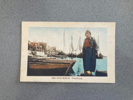 Een Oude Zeerob Volendam Carte Postale Postcard - Volendam