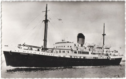 CPSM BATEAUX. PAQUEBOT. COMPAGNIE GÉNÉRALE TRANSATLANTIQUE.  "COMMANDANT QUERE"  -  LIGNES DE MÉDITERANNÉE - Paquebots