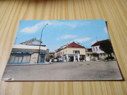 Stains (93).La Place Et La Rue Carnot - Carte Animée Avec Commerces. - Stains