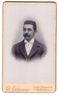 Fotografie Cl. Ortmans, Verviers, Rue De L'Harmonie 28, Portrait Stattlicher Herr Mit Schnurrbart Im Jackett  - Anonymous Persons