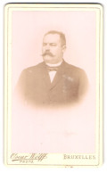 Fotografie Oscar Wolff, Bruxelles, 27 Rue De Fienne, Portrait Stattlicher Herr Mit Schnurrbart Im Jackett  - Anonymous Persons