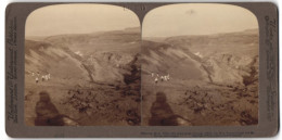Stereo-Fotografie Underwood & Underwood, New York, Ansicht St. Pierre / Martinique, Bergsteiger Am Mont Pelee  - Stereoscopic