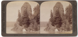 Stereo-Fotografie Underwood & Underwood, New York, Ansicht Oregon, Felsformation Rooster Rock Am Columbia River  - Stereoscoop