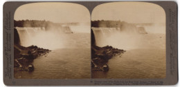 Stereo-Fotografie Underwood & Underwood, New York, Ansicht Niagara Falls / NY, Dampfer Maid Of The Mist Am Niagarafall  - Stereoscopic