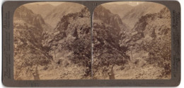 Stereo-Fotografie Underwood & Underwood, New York, Ansicht Metcalf / Arizona, Fotografin & Mountain Of Copper Ore  - Stereoscopic